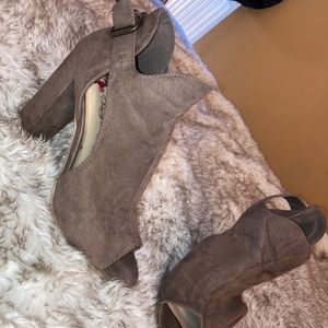 Penny Loves Kenny chunky heel